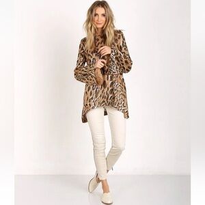 NWOT ShowMeYourMumu Festibell Sweater